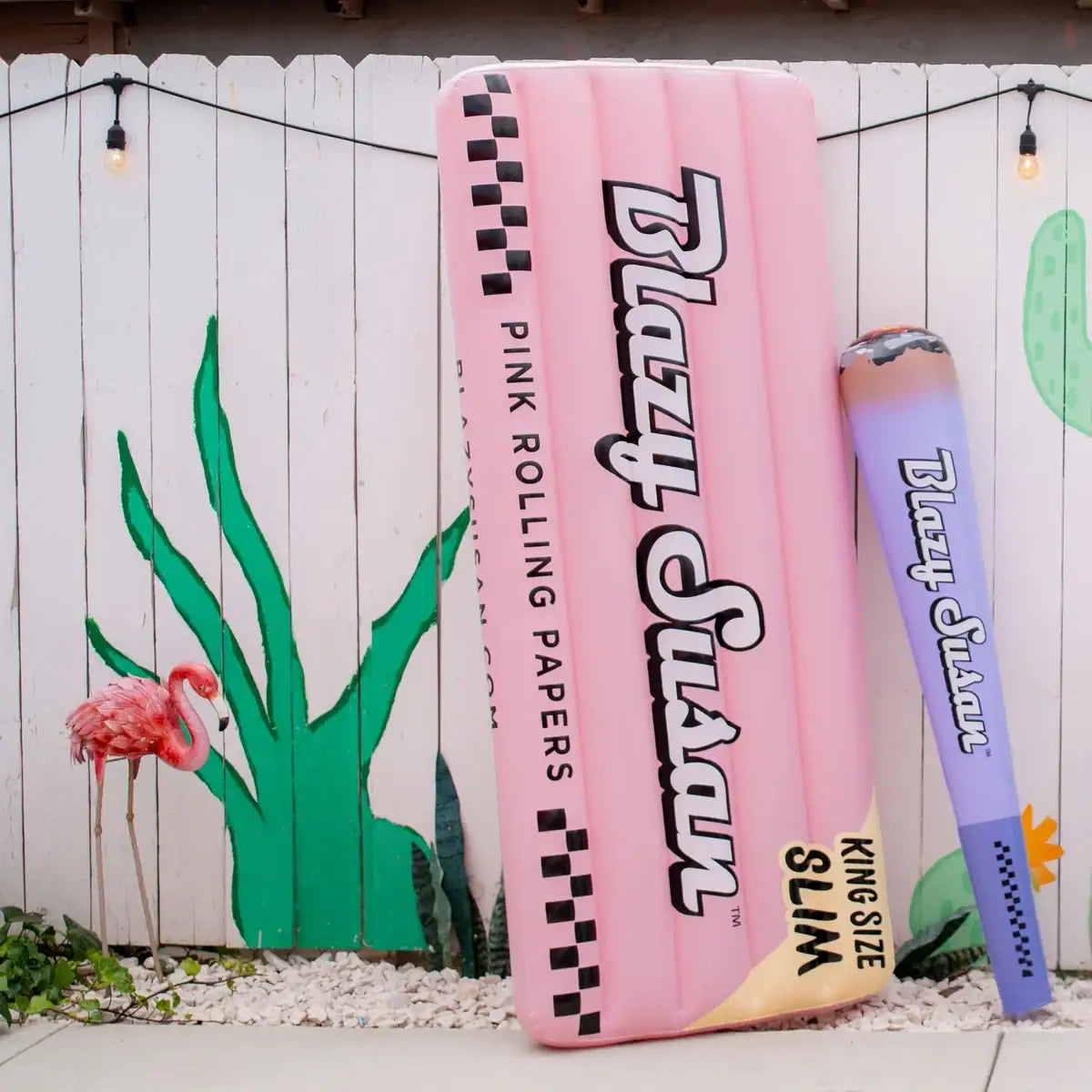 Blazy Susan Pink 6 Inflatable Rolling Paper pool float