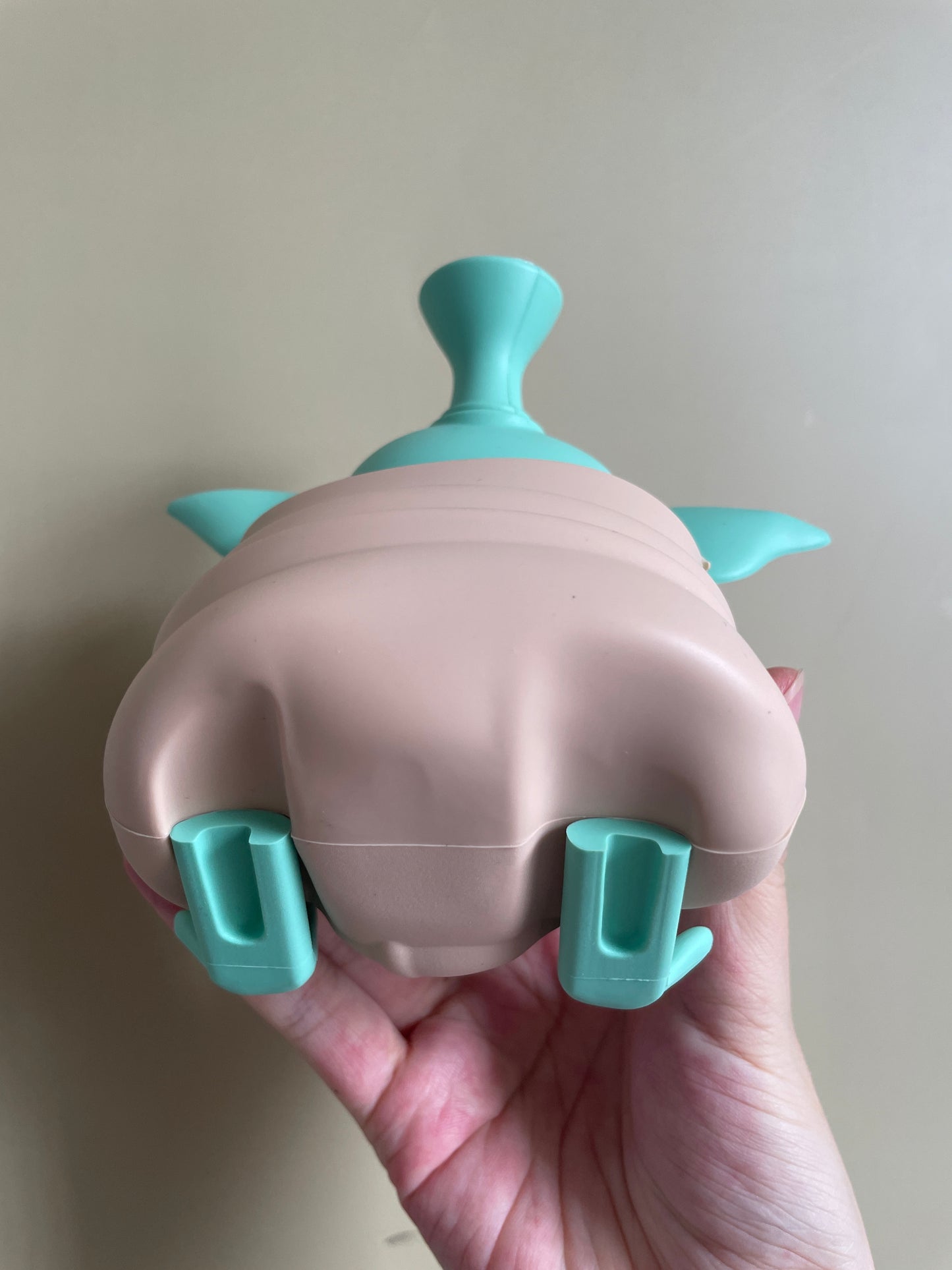 Baby Yoda Silicone Bong