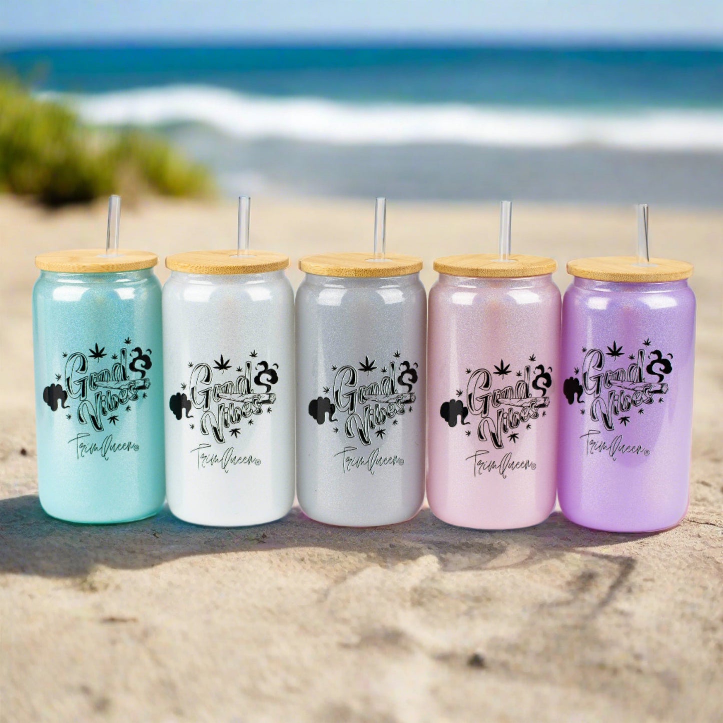 TRIM QUEEN | GOOD VIBES GLASS TUMBLER WITH LID AND STRAW_4