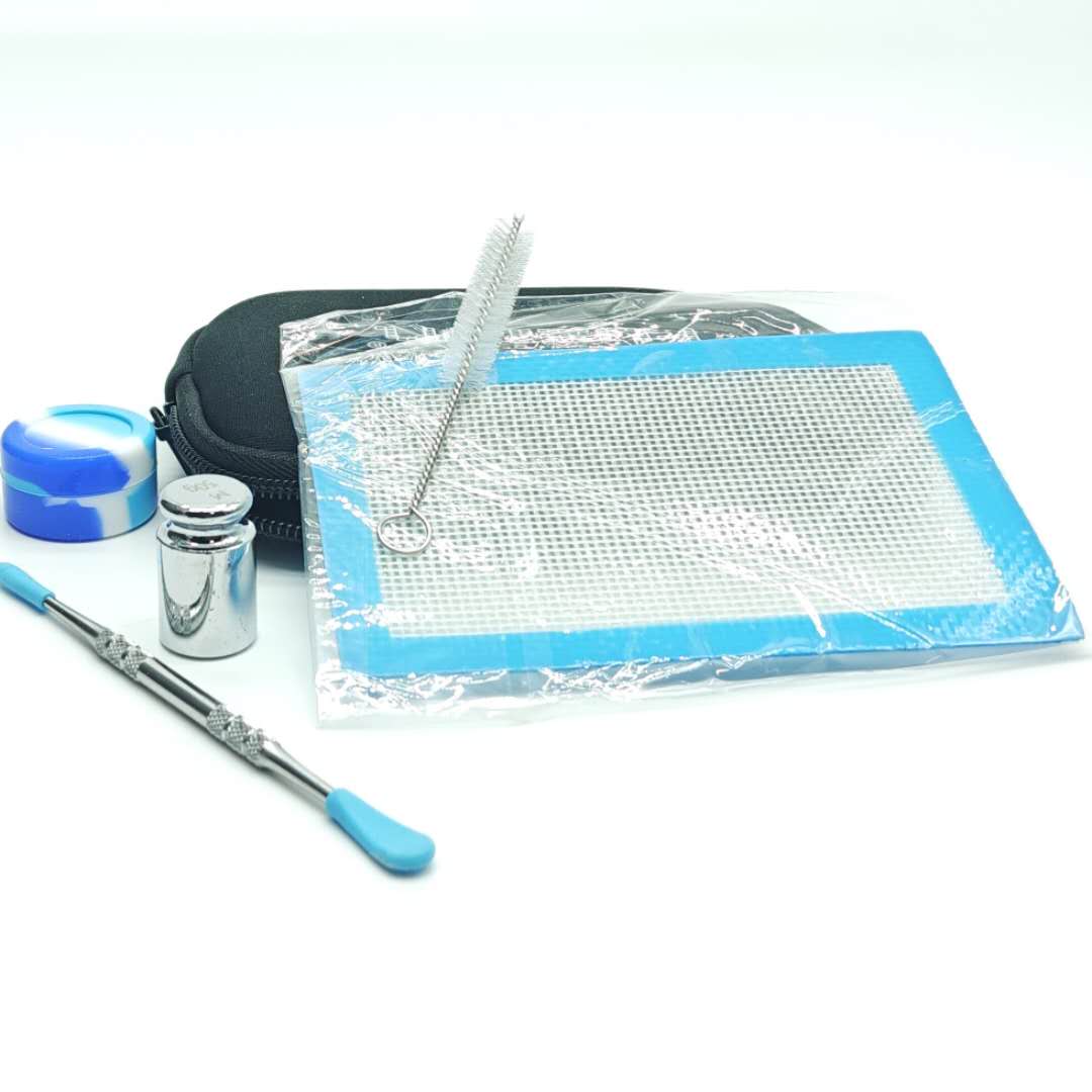 Fuzion 50*0.01g Pocket Scale With Smoke Accessories_2