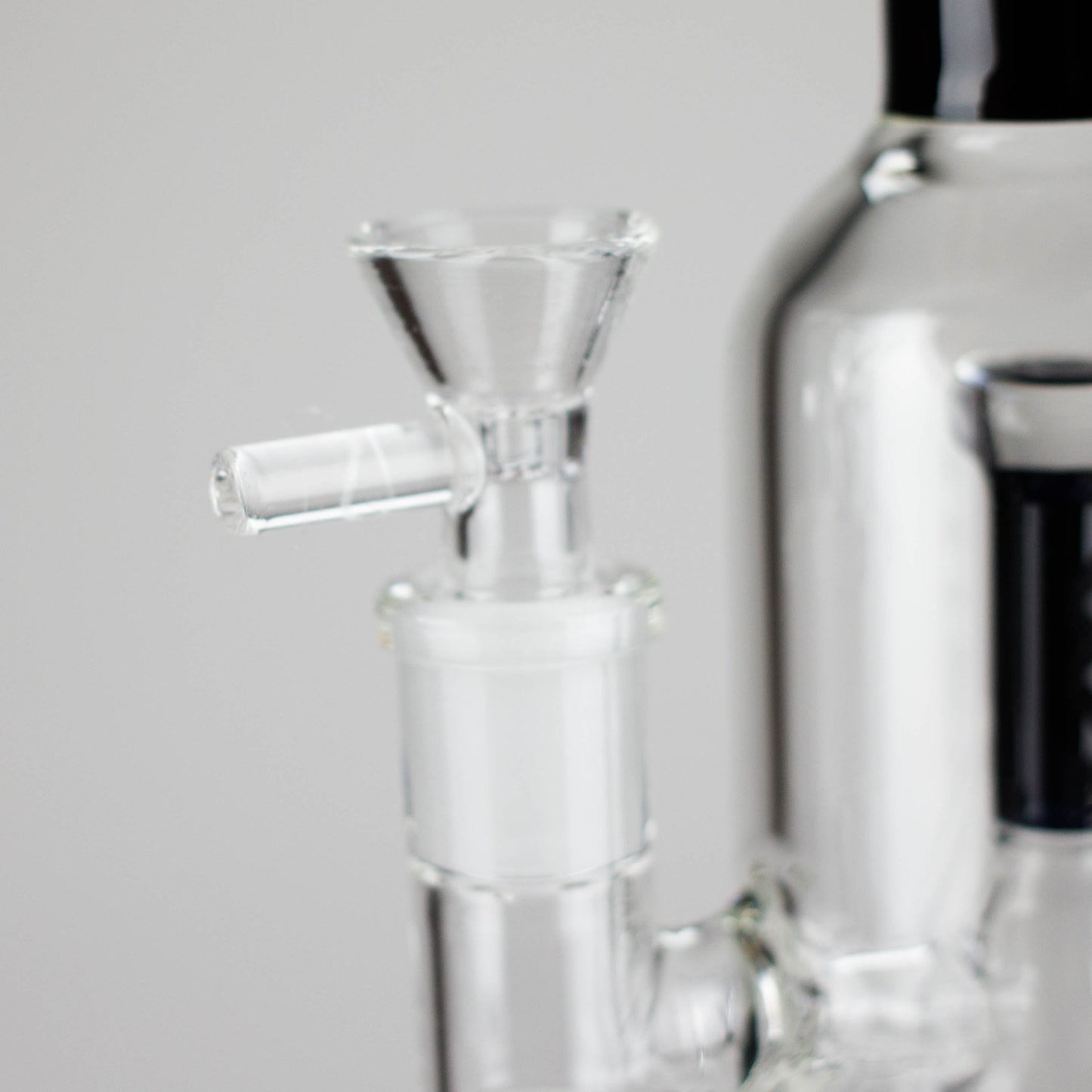 WENEED | 10.5" Gravemist Glass Bong