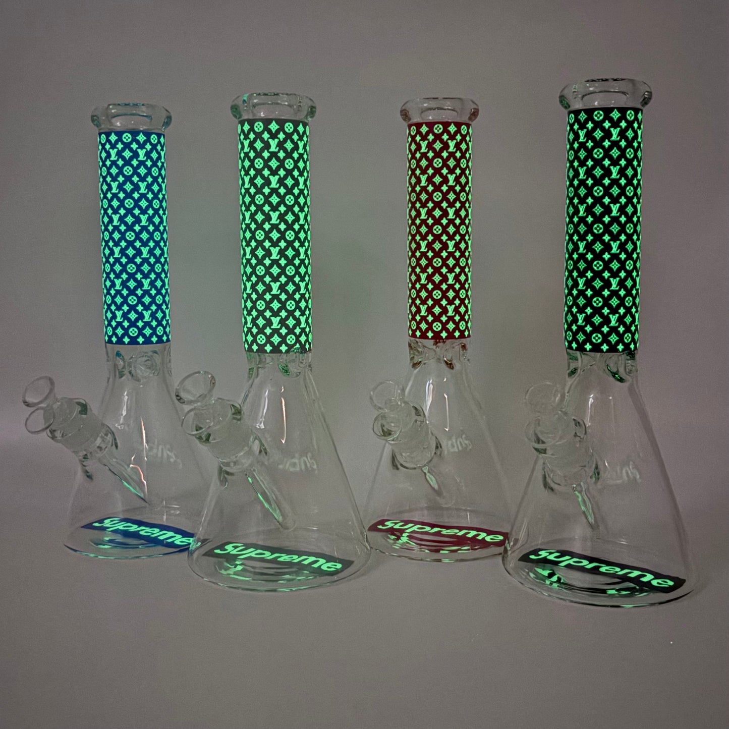 14" Stylish Glow-in-the-Dark Glass Bong – 7mm Thick