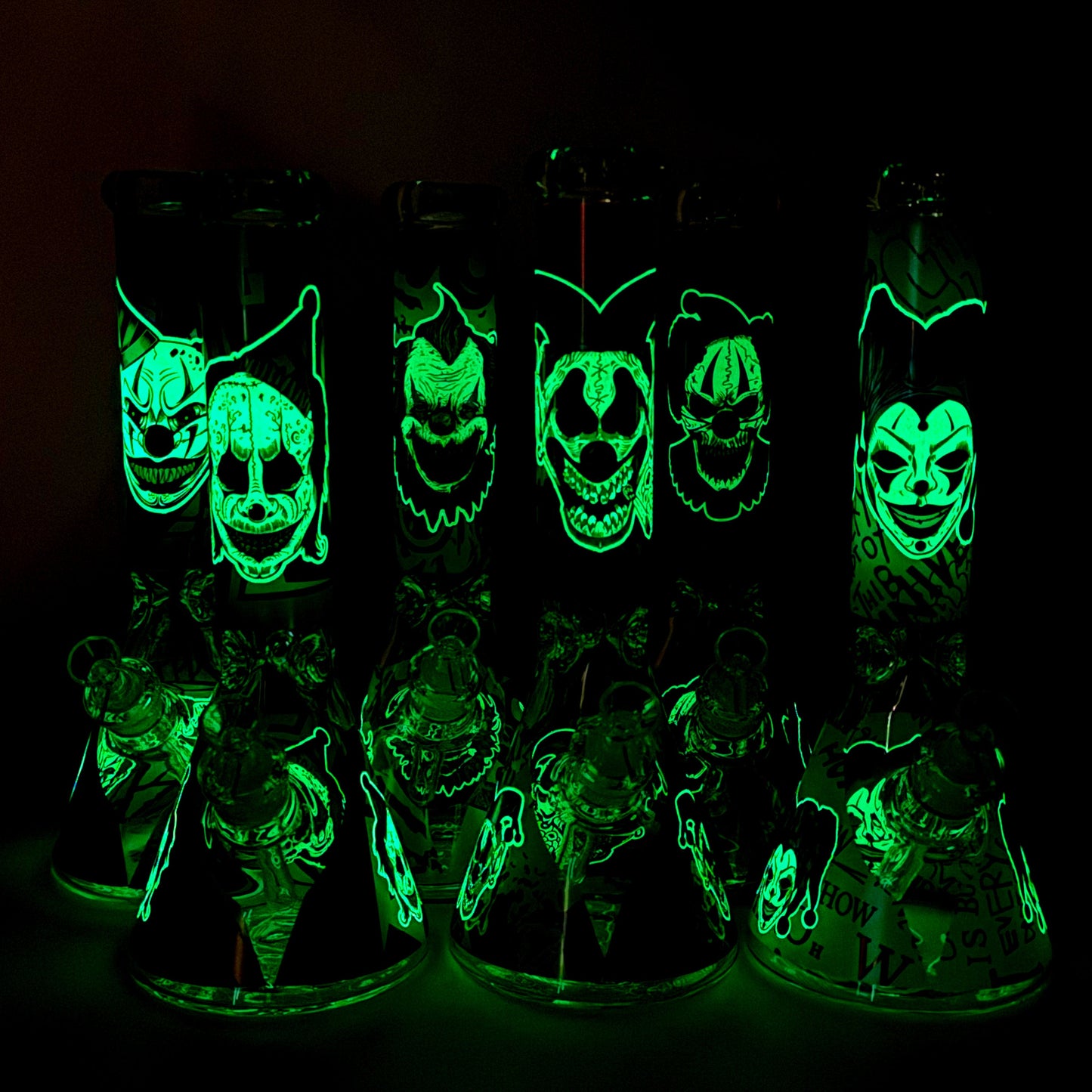 13.5" PsyClown Glass Bong – 7mm Thick Glass, Bold Psychedelic Clown Design