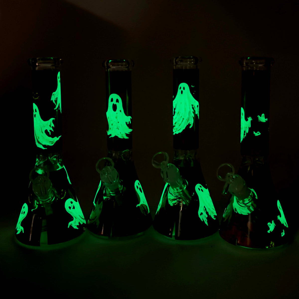10" Cute Ghost Design Glass Beaker Bong-Glow in the dark