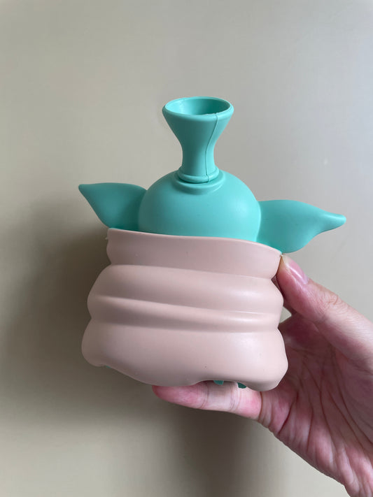 Baby Yoda Silicone Bong